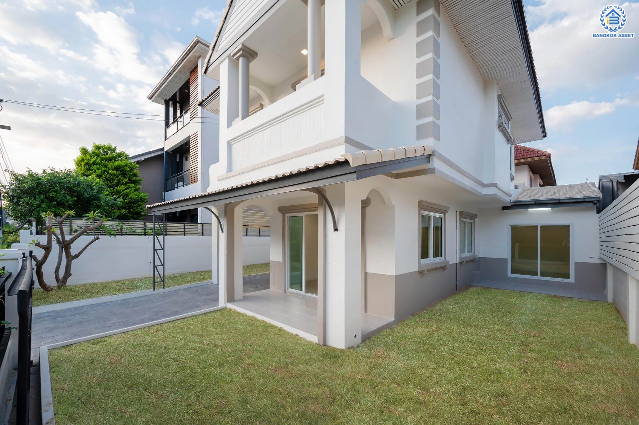 บ้านมือสองตกแต่งใหม่ โครงการ มณียา2 รัตนาธิเบศร์-ท่าอิฐ แบรนด์ Property Perfect หลังใหญ่ เนื้อที่ 50 ตร.ว. ฟังก์ชันครบ 3 ห้องนอน 2 ห้องน้ำ 1 ห้องอเนกประสงค์ 1 ที่จอดรถ บนทำเลเชื่อมต่อถนนรัตนาธิเบศร์ และถนนราชพฤกษ์ ใจกลาง 2 เซ็นทรัลฯ ใกล้รถไฟฟ้าสายสีม่วง "สถานีบางรักน้อยท่าอิฐ" และทางด่วน "งามวงศ์วาน"